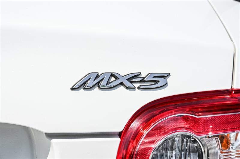 mazda MX-5 Miata 2014 - 11