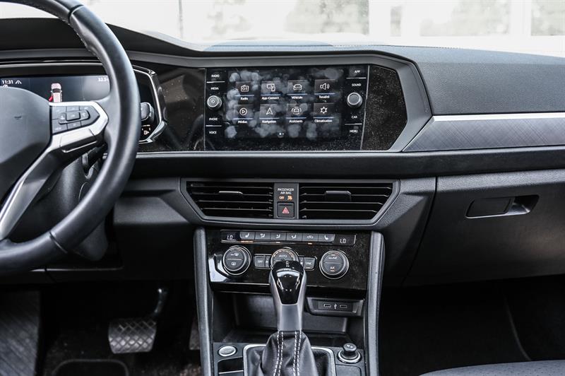 volkswagen Jetta 2022 - 26