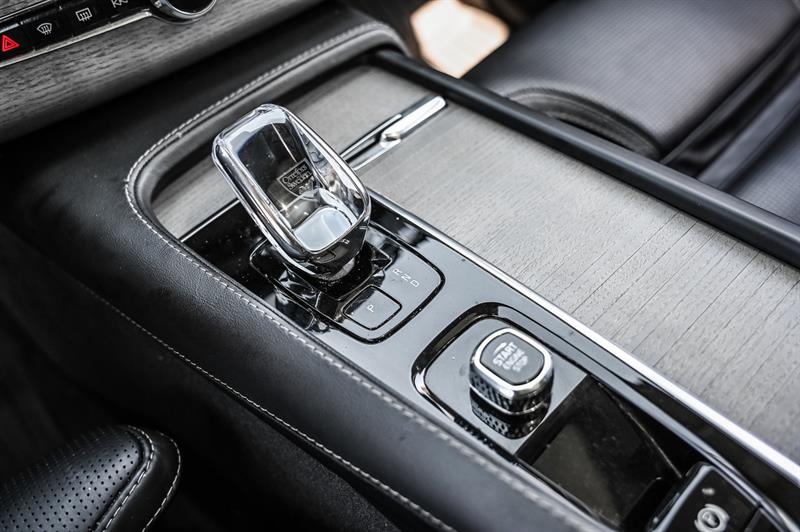 volvo XC90 Recharge 2024 - 18