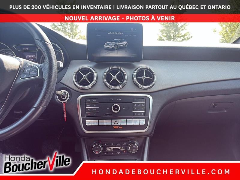 mercedes-benz GLA 2019 - 33