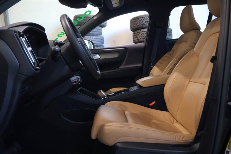 volvo XC40 2022 - 10