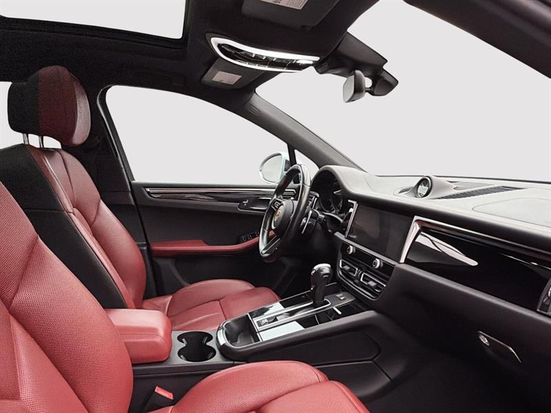 porsche Macan 2023 - 25