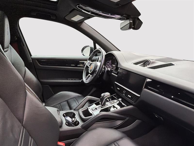 porsche Cayenne 2023 - 26