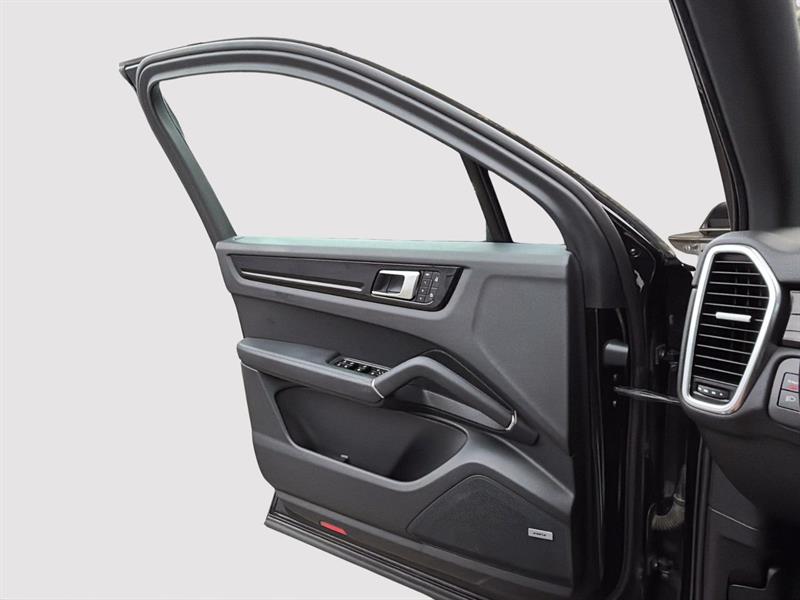 porsche Cayenne 2023 - 27