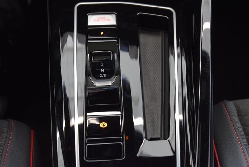 volkswagen Golf GTI 2025 - 28