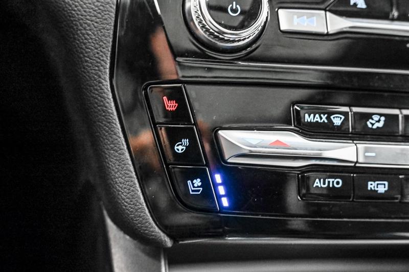 ford Explorer 2022 - 32