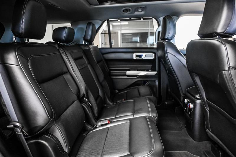 ford Explorer 2022 - 38