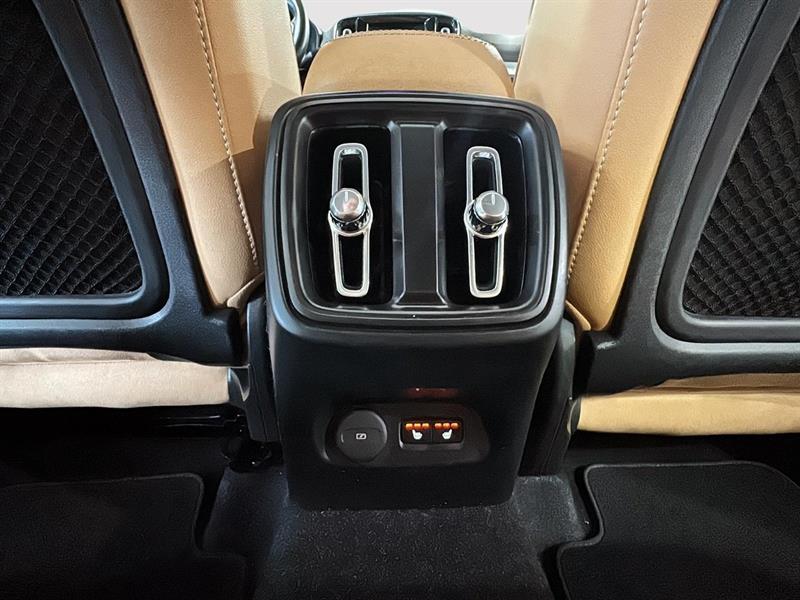 volvo XC40 2020 - 36