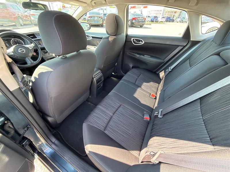 nissan Sentra 2018 - 17