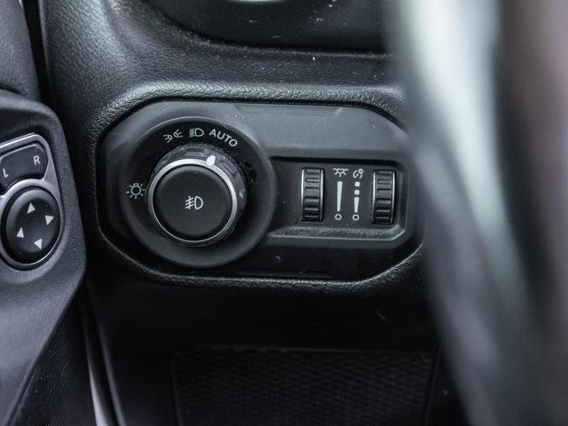 jeep Wrangler 2022 - 11