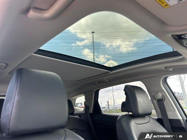 kia Sportage 2023 - 25