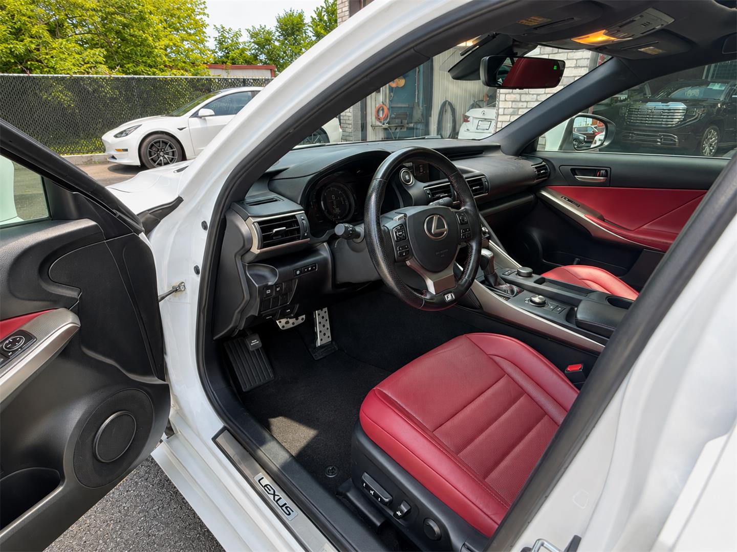lexus IS 2018 - 2