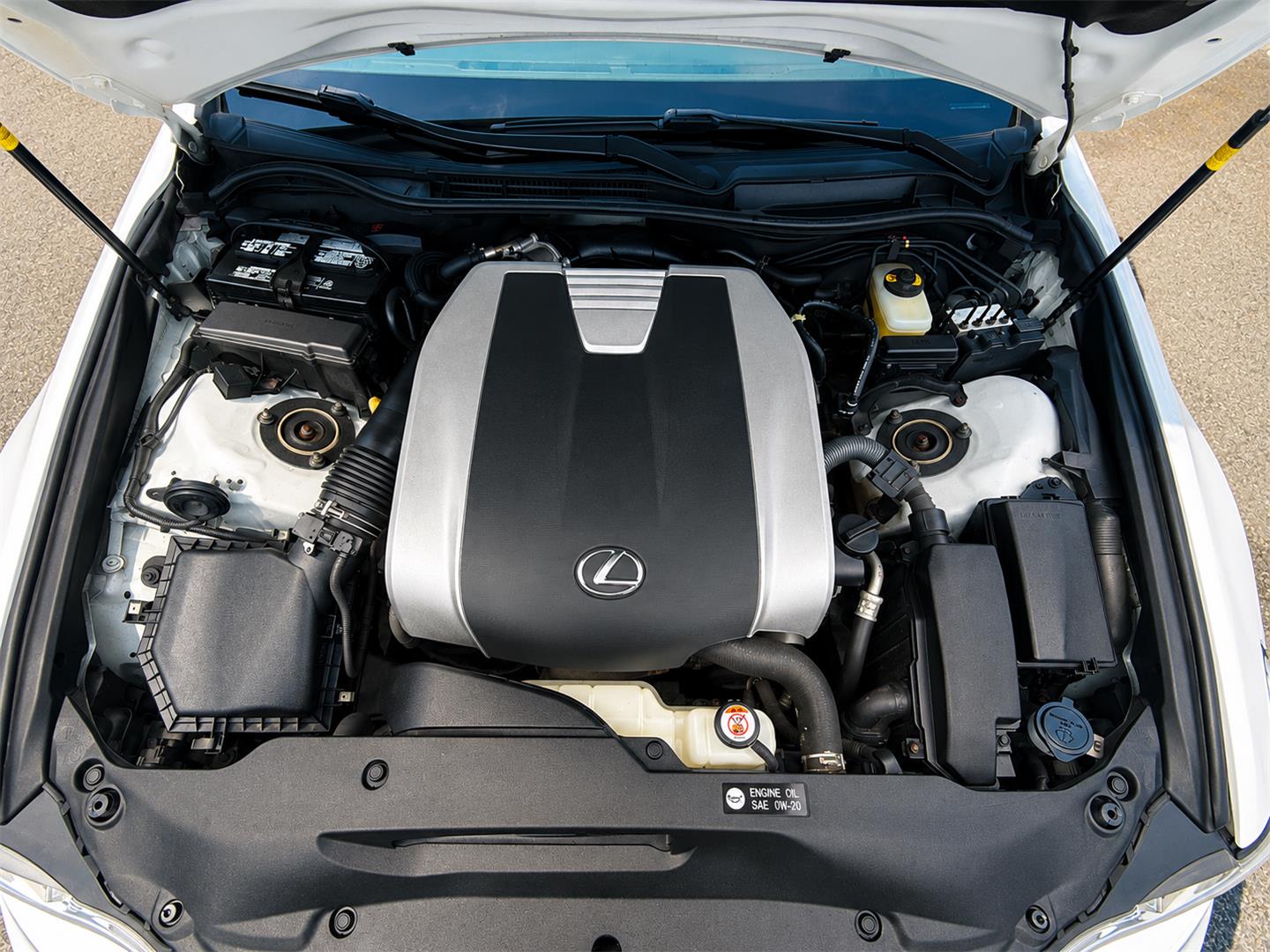 lexus IS 2018 - 14