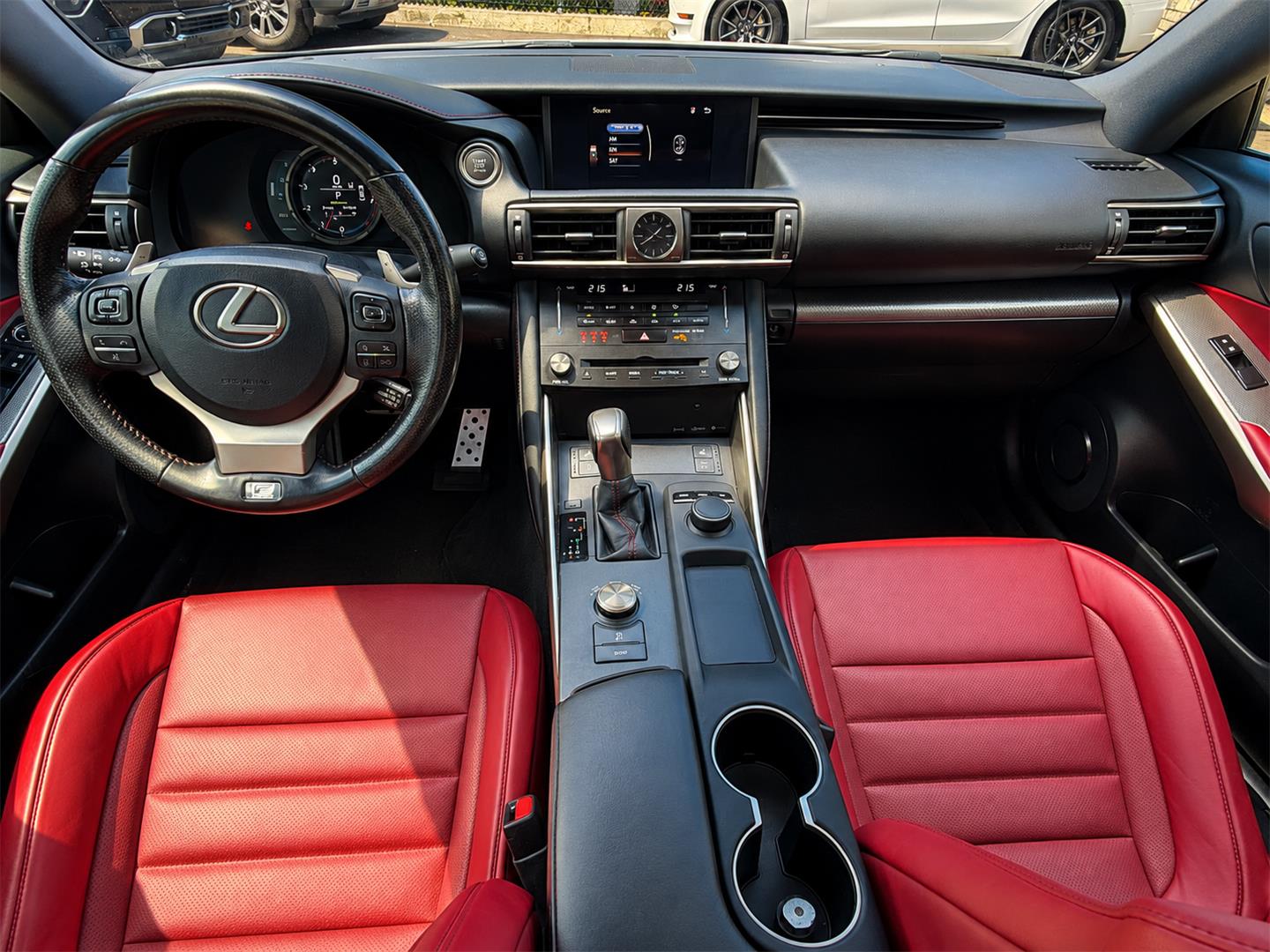lexus IS 2018 - 15
