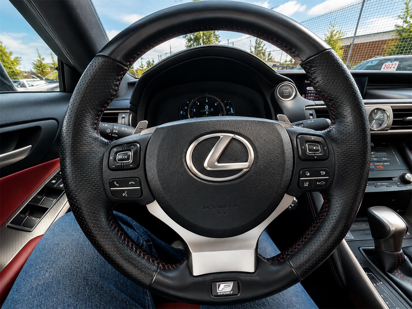 lexus IS 2018 - 16