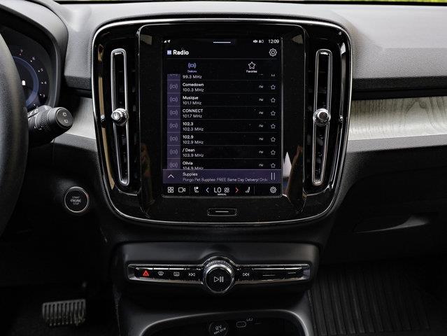 volvo XC40 2025 - 24