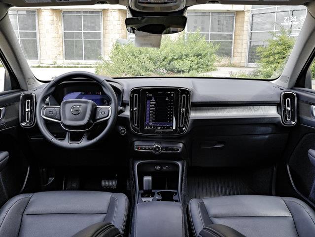 volvo XC40 2025 - 28