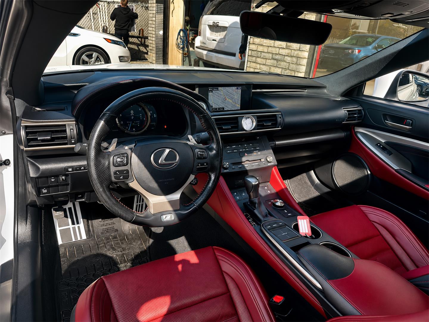 lexus RC 300 2017 - 22