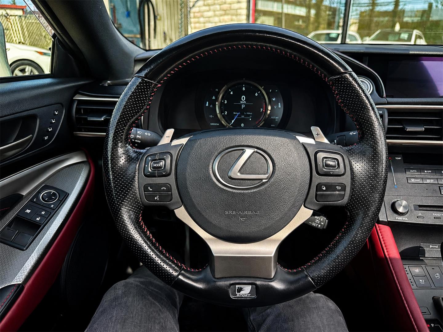 lexus RC 300 2017 - 26