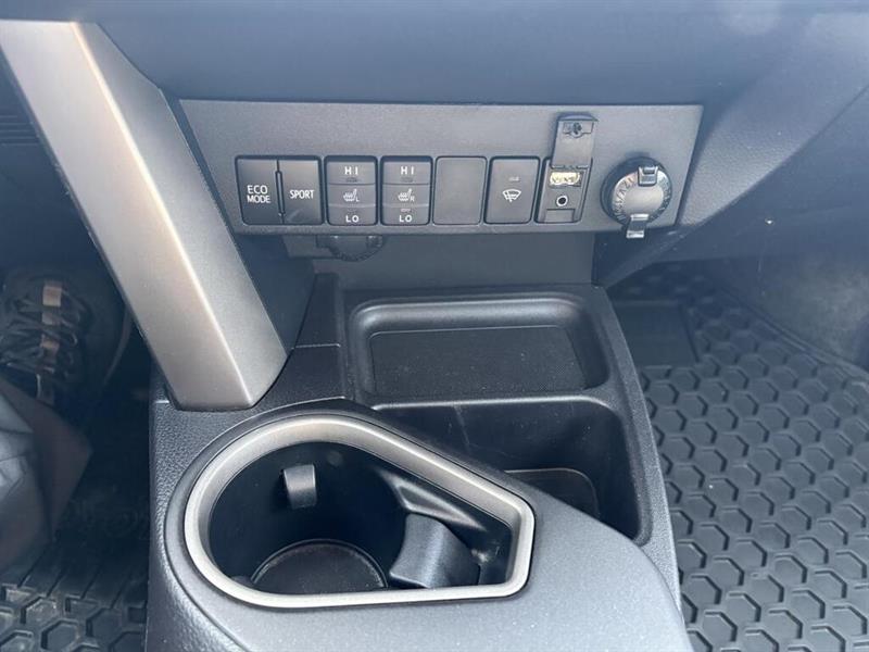 toyota RAV4 2018 - 9
