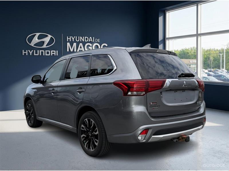 mitsubishi Outlander 2018 - 3