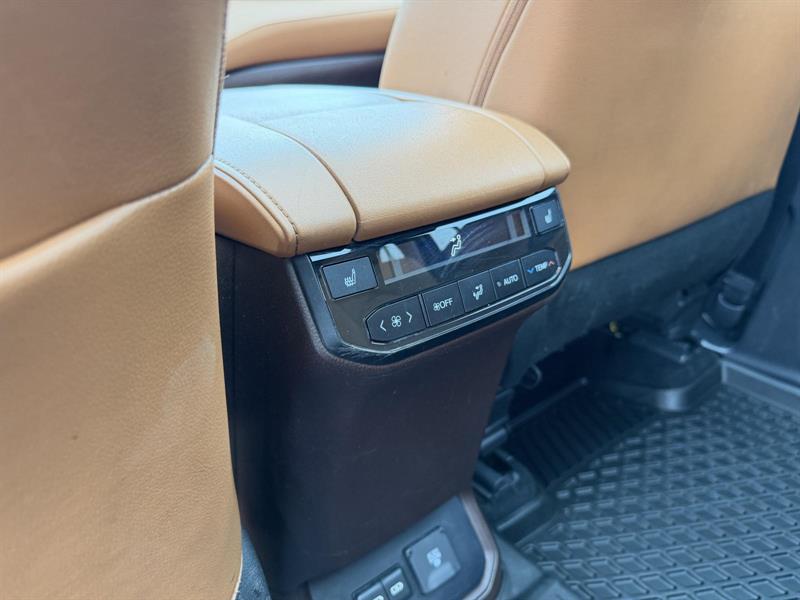 toyota Highlander 2022 - 30