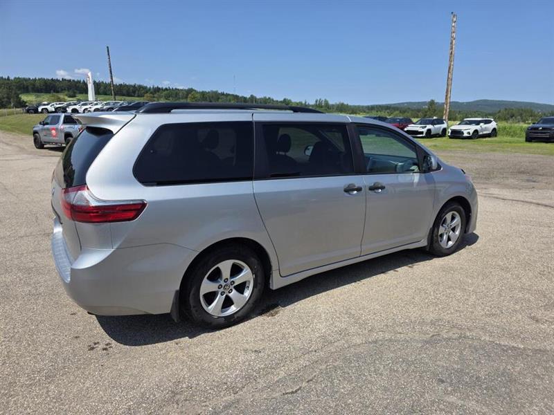 toyota Sienna 2020 - 9