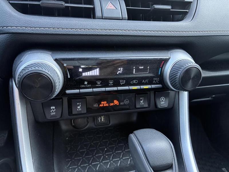 toyota RAV4 2025 - 16