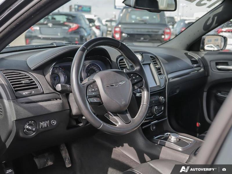chrysler 300 2015 - 25