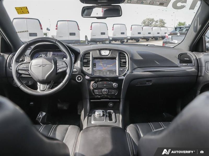 chrysler 300 2015 - 26