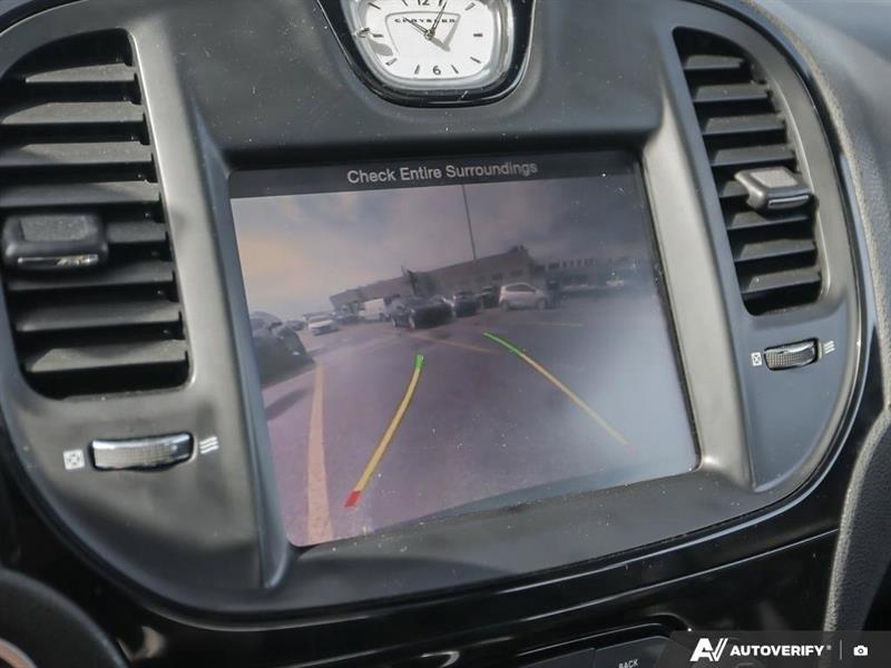 chrysler 300 2015 - 28
