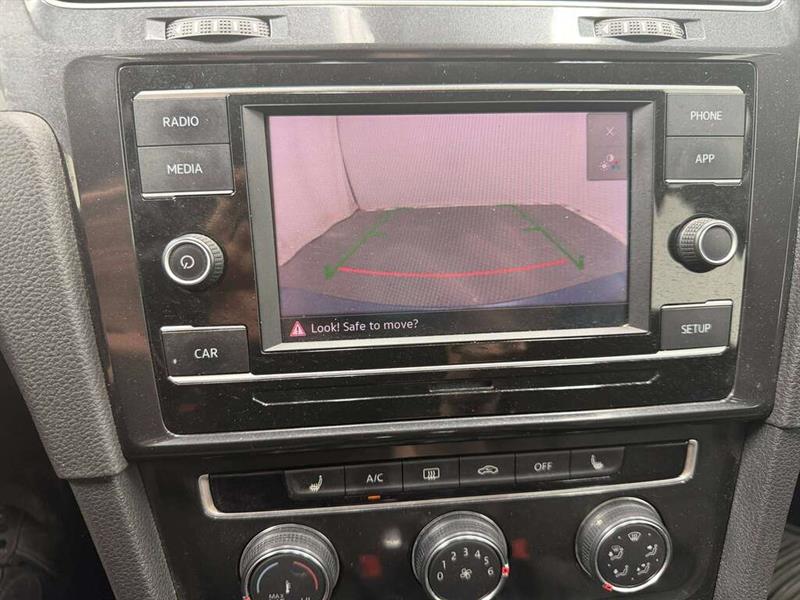 volkswagen Golf 2018 - 23