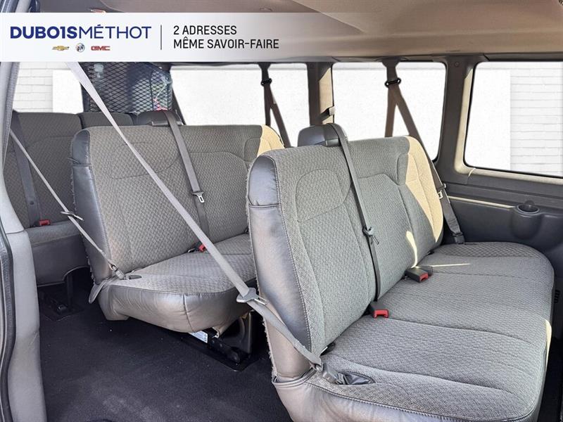 chevrolet Express Passenger 2020 - 11