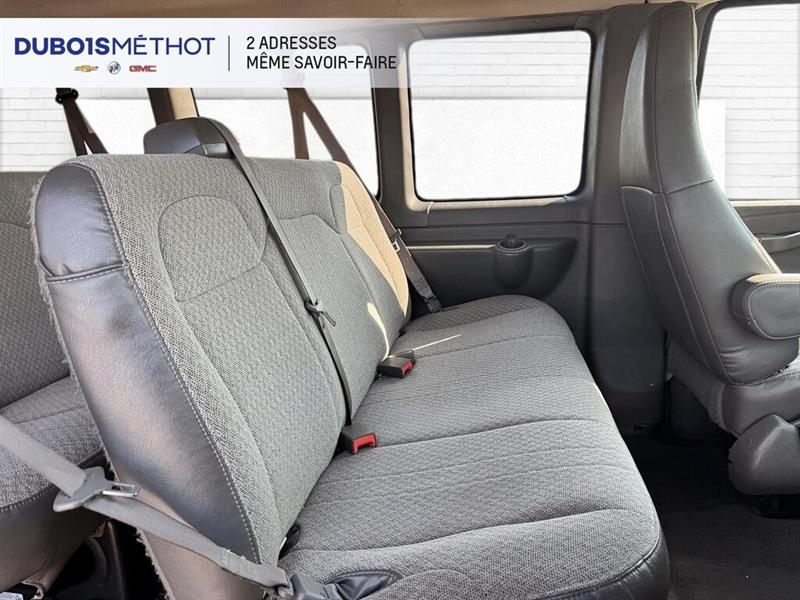 chevrolet Express Passenger 2020 - 12