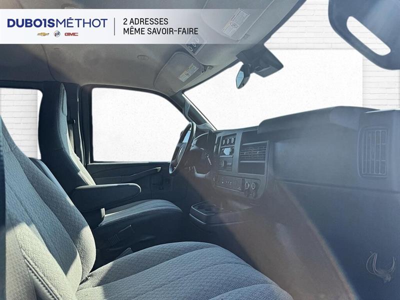 chevrolet Express Passenger 2020 - 16