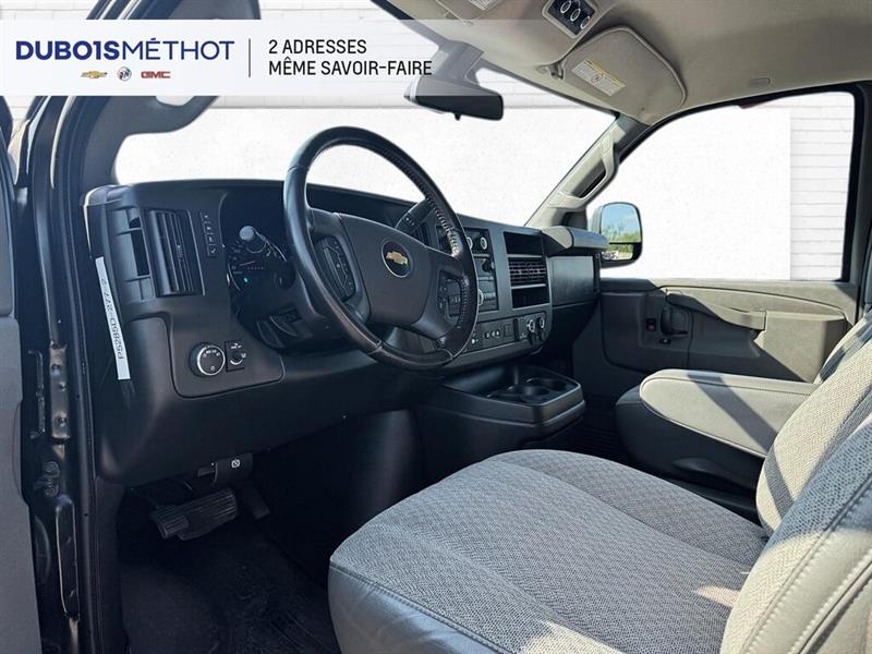 chevrolet Express Passenger 2020 - 18