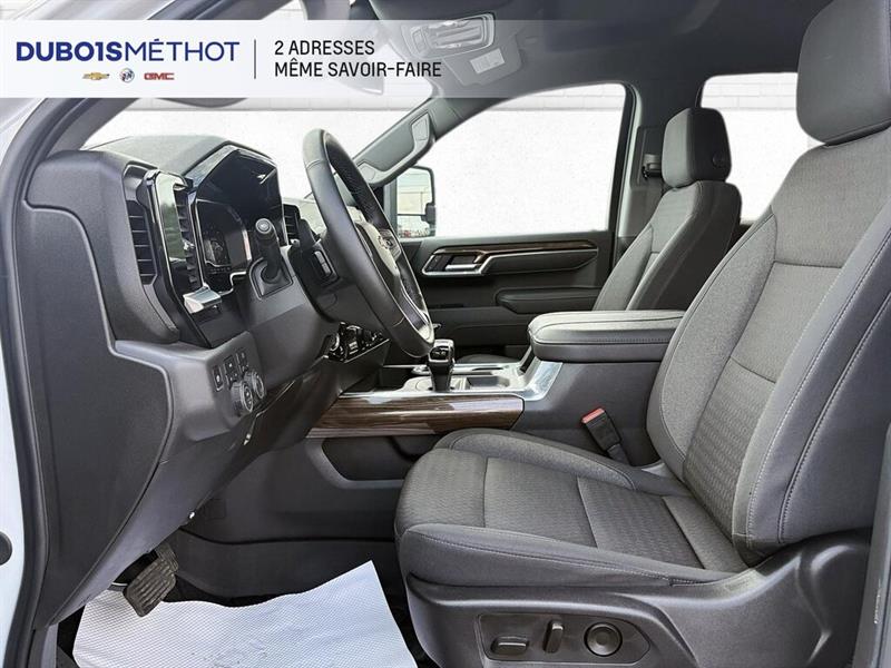 chevrolet Silverado 1500 2025 - 18