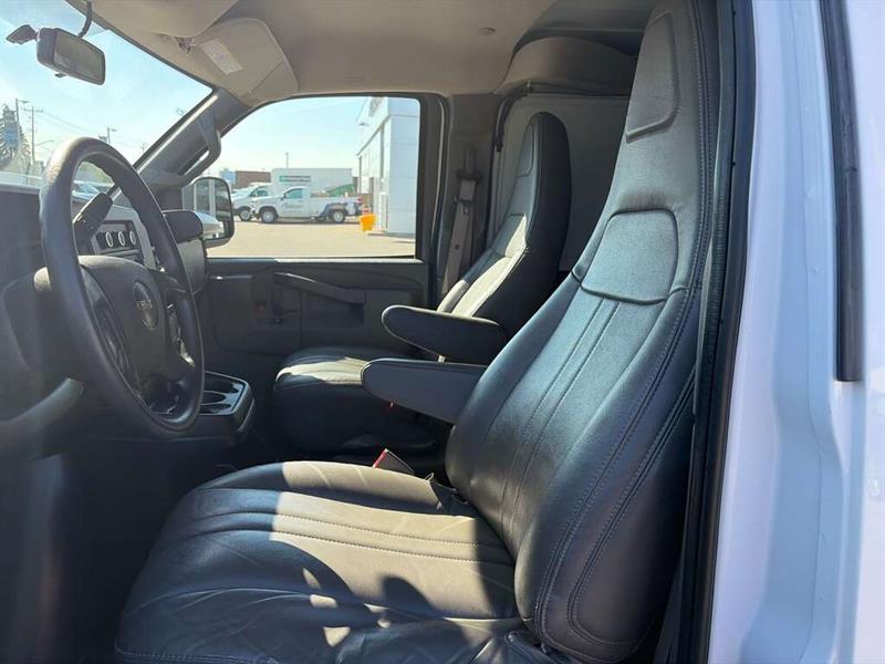 gmc Savana 2024 - 10