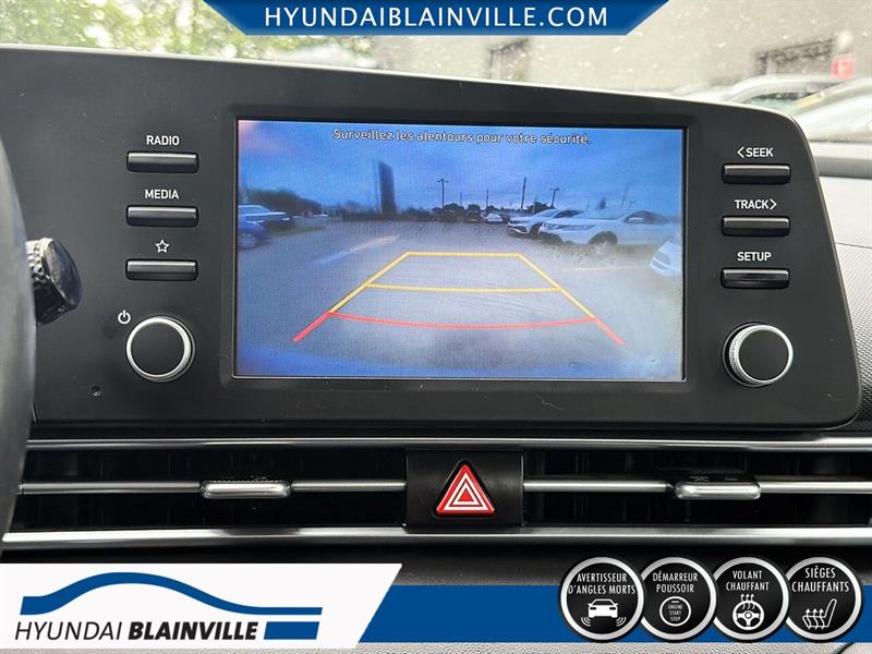 hyundai Elantra 2022 - 17