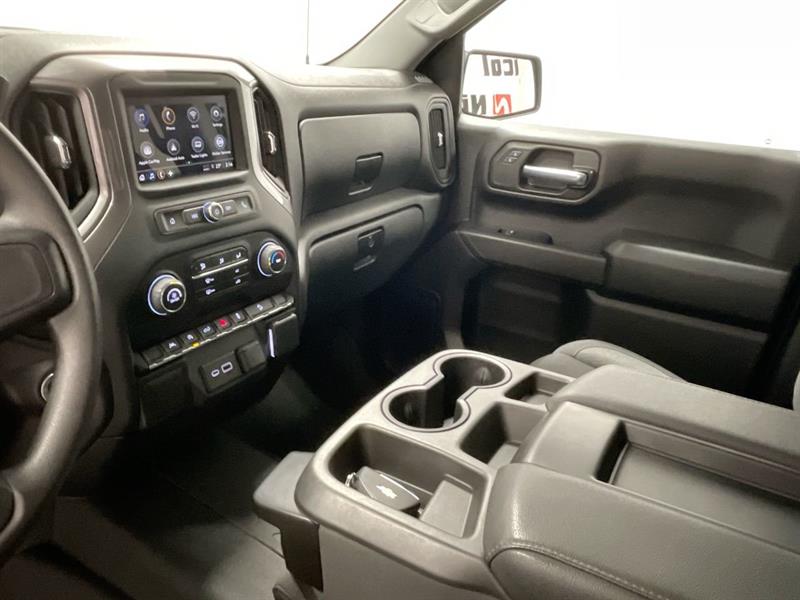 chevrolet Silverado 1500 2022 - 19