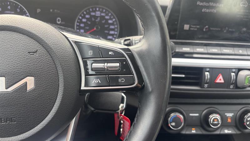 kia Forte 2023 - 16