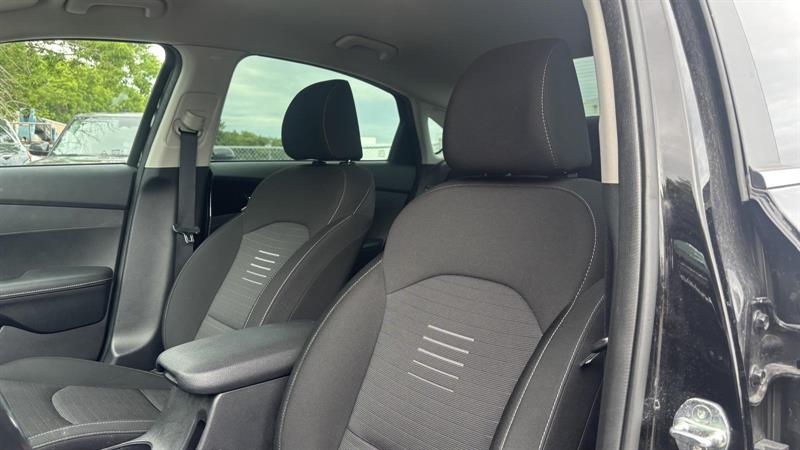 kia Forte 2021 - 11