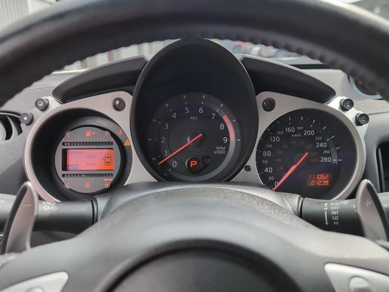 nissan 370Z 2019 - 16