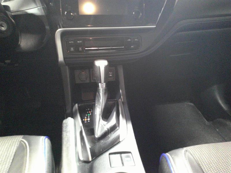 toyota Corolla 2018 - 13