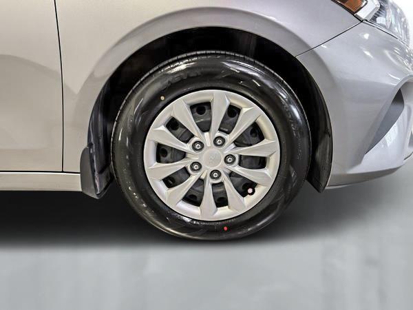 kia Forte 2024 - 10