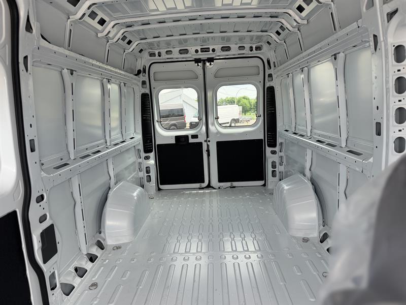 ram ProMaster fourgonnette utilitaire 2025 - 11