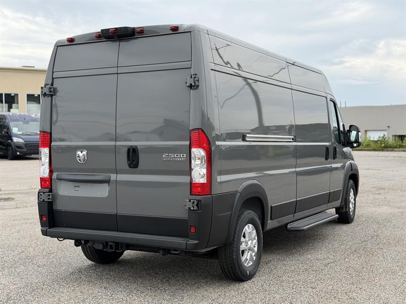 ram ProMaster fourgonnette utilitaire 2025 - 3