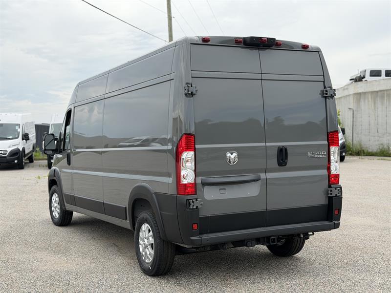 ram ProMaster fourgonnette utilitaire 2025 - 5