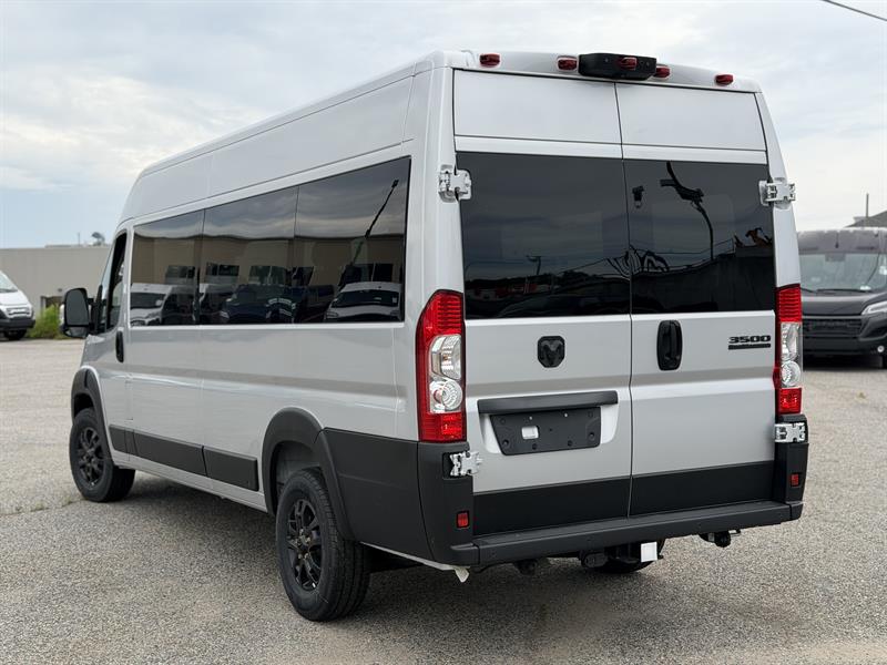 ram ProMaster fourgon vitré 2025 - 5