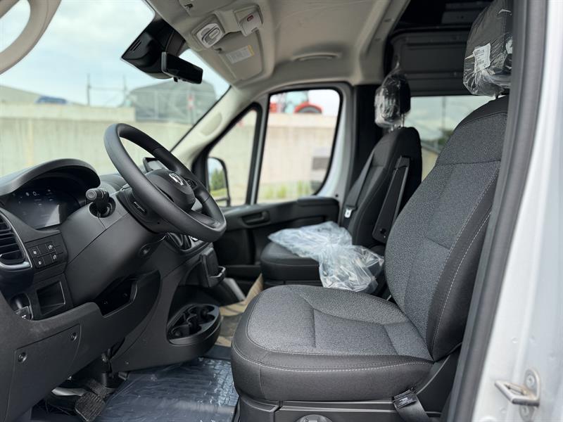ram ProMaster fourgonnette utilitaire 2025 - 8